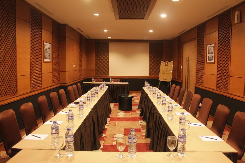 Verona Palace Hotel Bandung Exterior foto